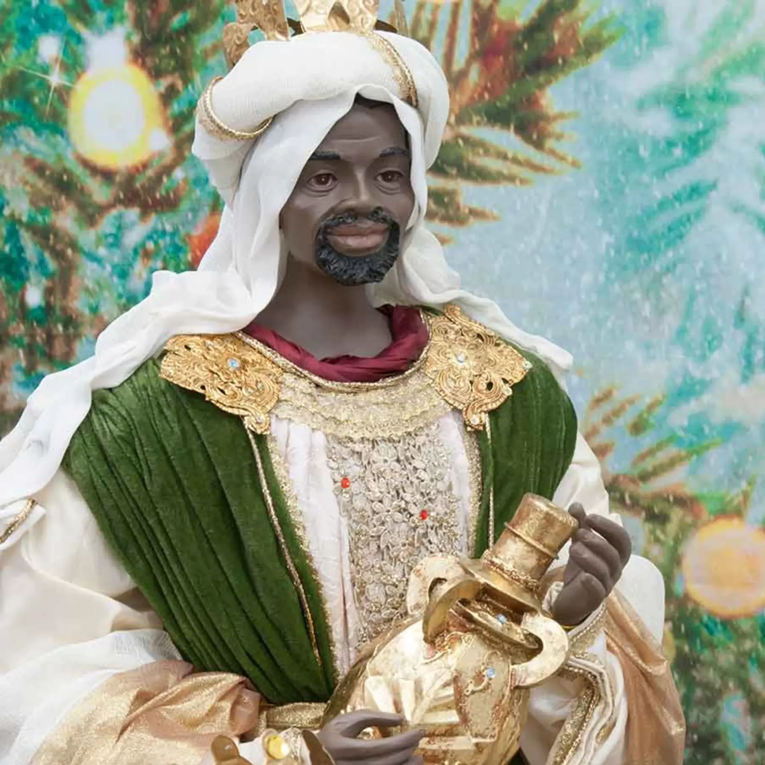 Burgundy Beige Green Nativity Set Noelle Collection (Set Of 6) - 106Cm