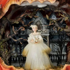 Katherines Pumpkin Diorama - 40.5Cm