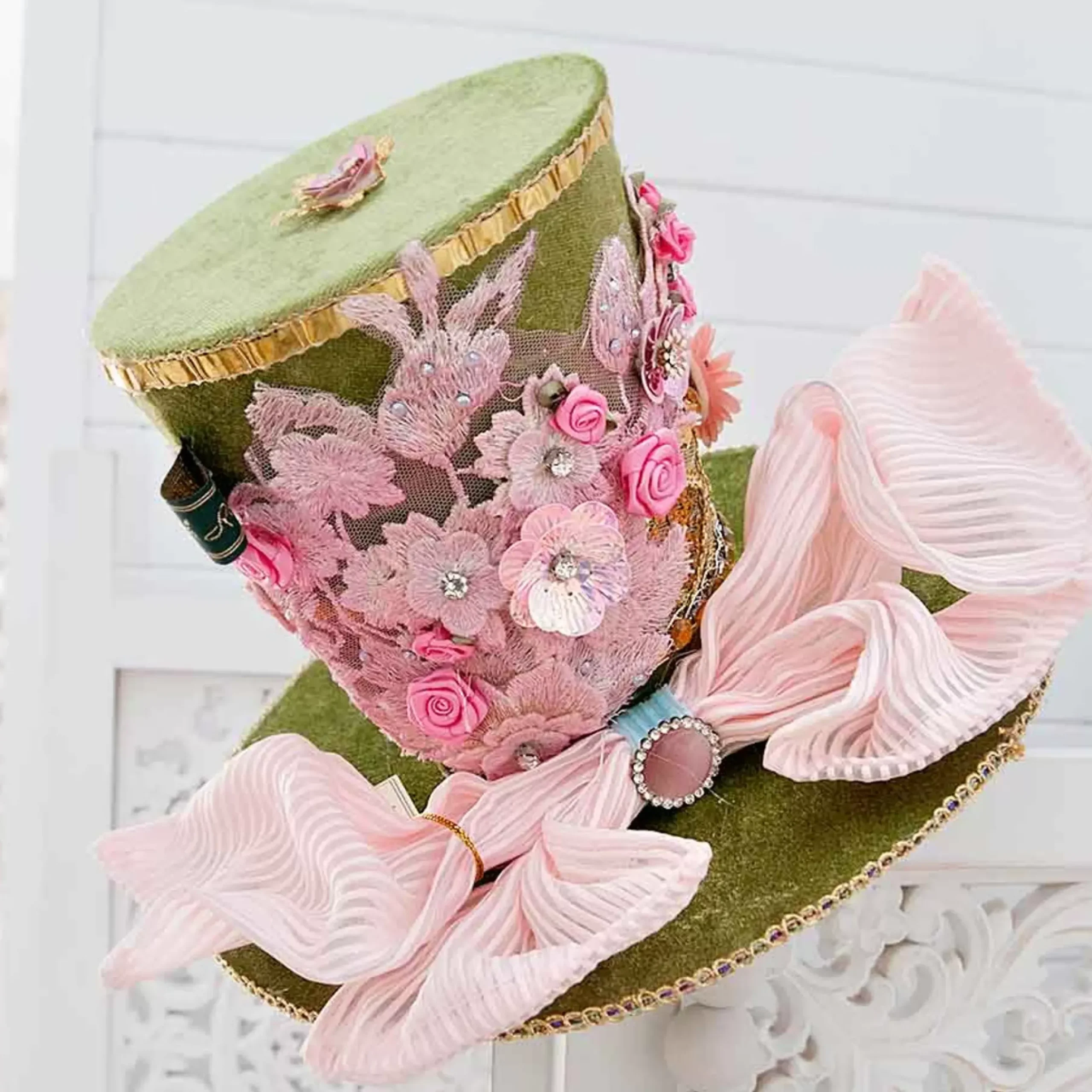 Mark Roberts Easter Parade Top Hat Decoration (3 Styles) - 15Cm