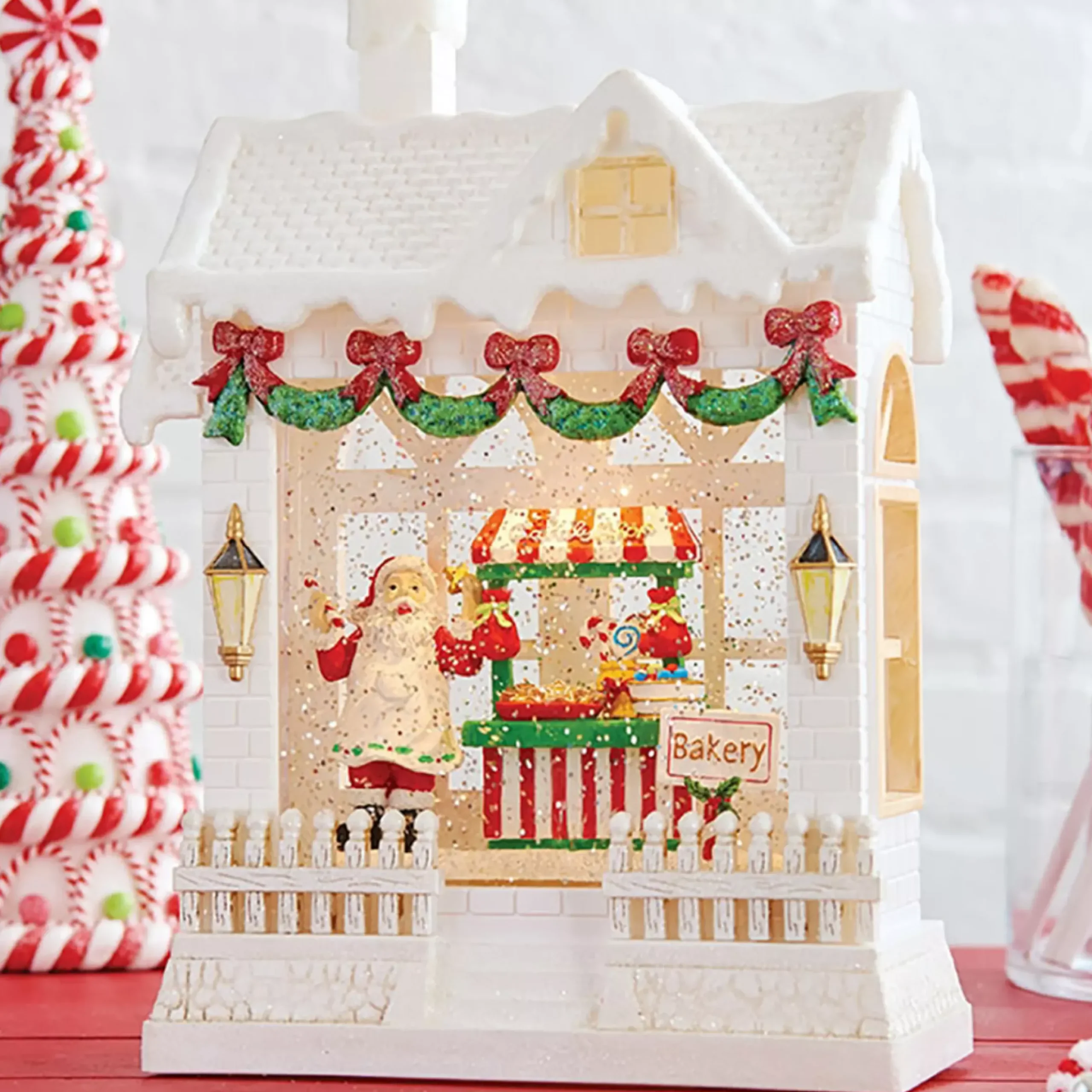 Raz Baking Santa Lighted Water House - 25Cm