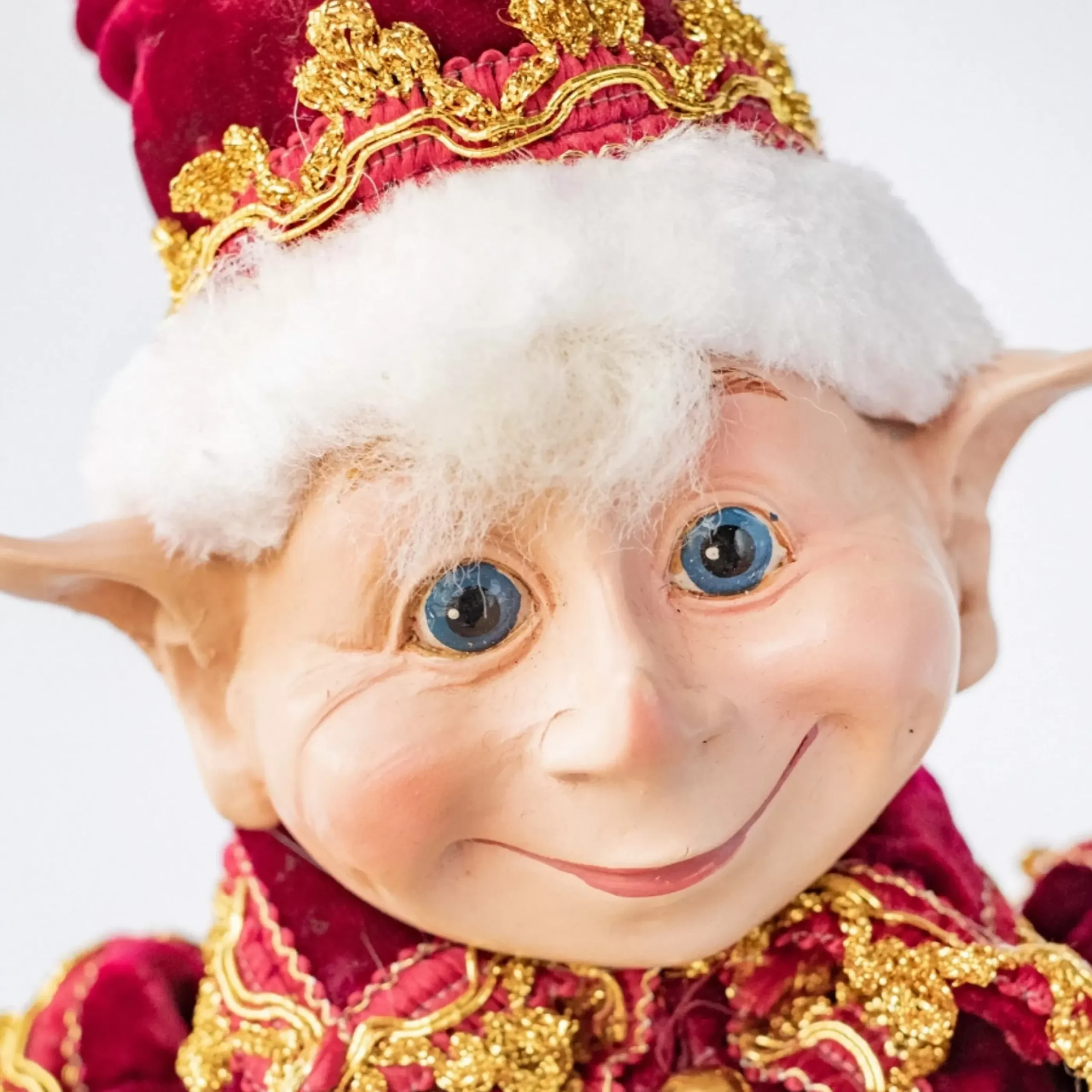 The Gifferd Family Caretaking Gifts Parnell Elf - 35Cm
